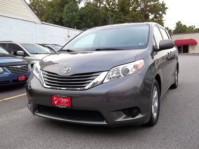 Used 2015 Toyota Sienna LE