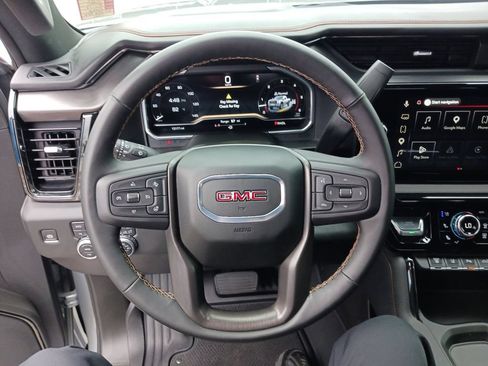 Used 2025 GMC Sierra 2500 AT4 AWD/4WD image 17