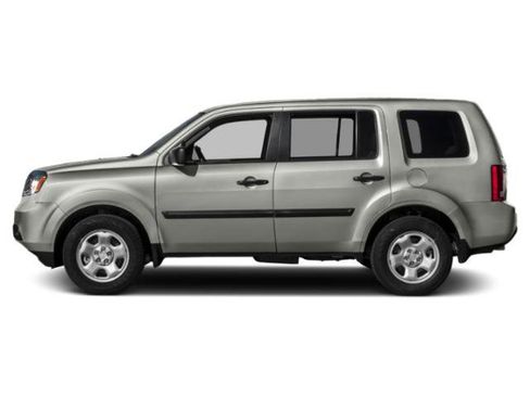 Used 2015 Honda Pilot LX image 3