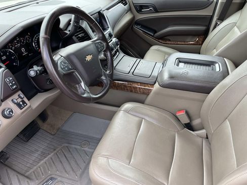 Used 2017 Chevrolet Suburban Premier AWD/4WD image 29