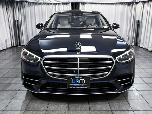 Used 2022 Mercedes-Benz S 500 4MATIC image 2