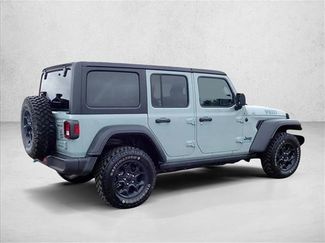 Used 2023 Jeep Wrangler Unlimited w/ 8.4" Radio Group AWD/4WD video 4