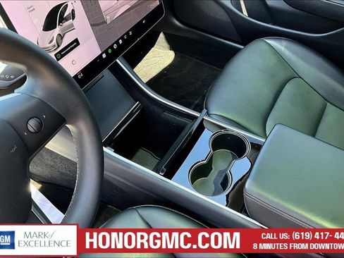 Used 2019 Tesla Model 3 Standard Range RWD image 19