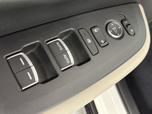 Certified 2024 Honda HR-V EX-L image 26