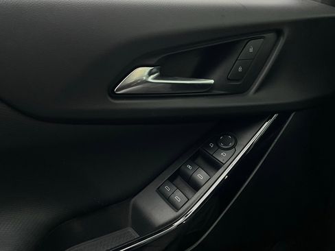 Used 2025 Chevrolet Equinox LT image 20