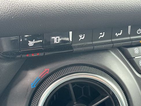Used 2020 Chevrolet Blazer LT AWD/4WD image 15