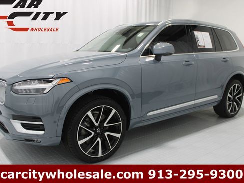 Used 2023 Volvo XC90 B6 Plus w/ Protection Package Premier AWD/4WD image 1