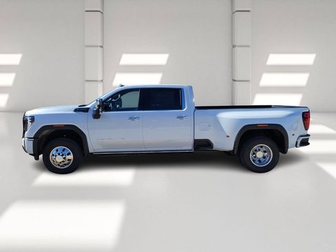 New 2026 GMC Sierra 3500 Denali Ultimate image 4