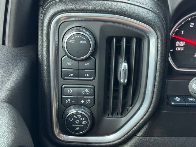 Used 2020 Chevrolet Silverado 1500 LTZ w/ LTZ Plus Package AWD/4WD image 32