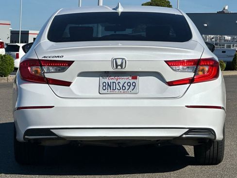 Used 2019 Honda Accord EX image 8