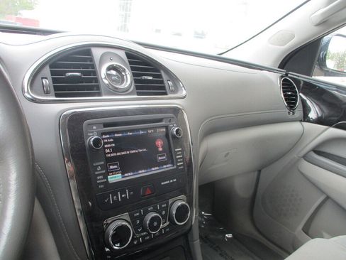 Used 2017 Buick Enclave Convenience FWD image 43