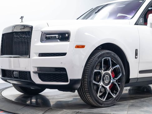 Used 2021 Rolls-Royce Cullinan Black Badge AWD/4WD image 5
