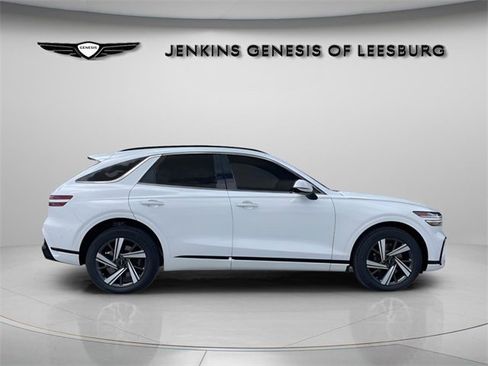 New 2026 Genesis GV70 3.5T Sport Advanced image 2