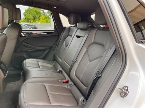 Used 2015 Porsche Macan S AWD/4WD image 19