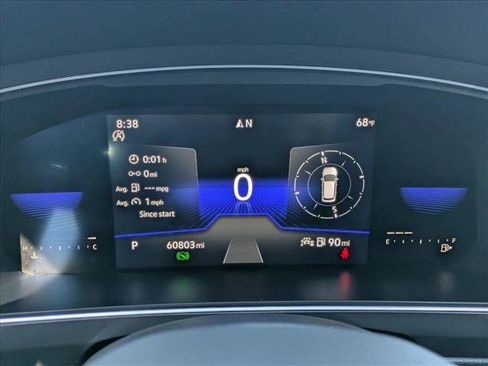 Used 2022 Volkswagen Tiguan SE R-Line image 10