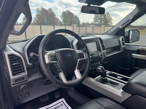 Used 2019 Ford F150 Lariat w/ Equipment Group 502A Luxury image 13