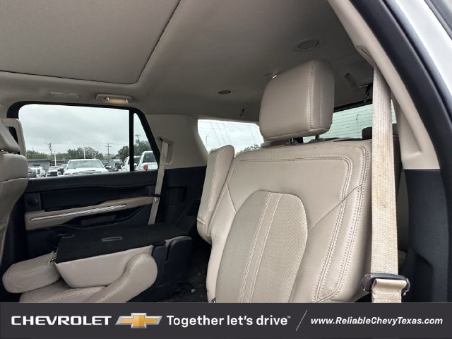 Used 2022 Ford Expedition Limited RWD image 27