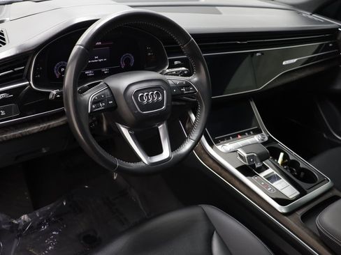 Used 2020 Audi Q8 Prestige w/ Prestige Package image 6