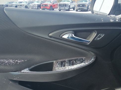 Used 2022 Chevrolet Malibu LT image 24