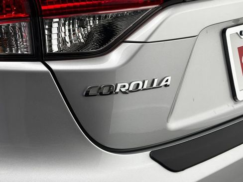 Used 2026 Toyota Corolla LE AWD/4WD image 7