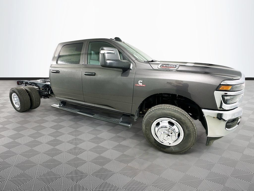 New 2026 RAM 3500 Tradesman w/ Chrome Appearance Group A AWD/4WD image 3