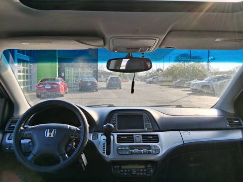 Used 2010 Honda Odyssey Touring image 11