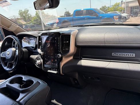 Used 2019 RAM 1500 Laramie AWD/4WD image 29