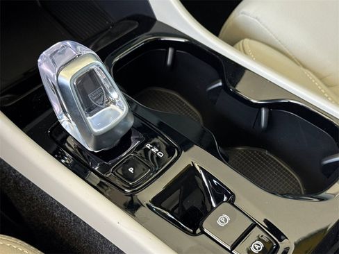 New 2026 Volvo XC40 B5 Ultra w/ Climate Package image 20