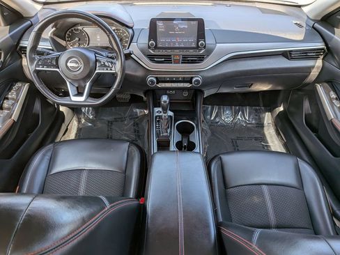 Used 2024 Nissan Altima 2.5 SR FWD image 5