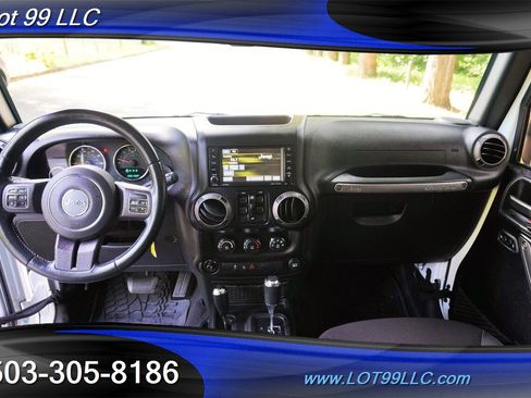 Used 2015 Jeep Wrangler Unlimited Sport w/ Quick Order Package 24S AWD/4WD image 2