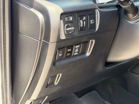 Used 2021 Toyota 4Runner SR5 Premium w/ Moonroof Package AWD/4WD image 20