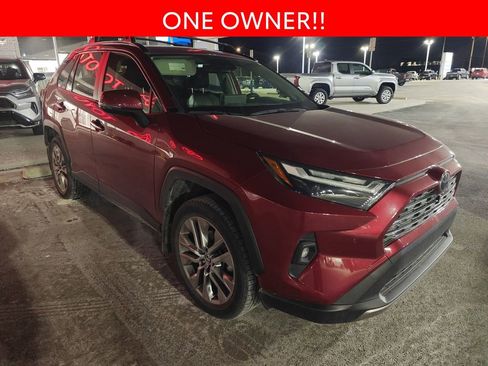 Used 2022 Toyota RAV4 Limited image 3