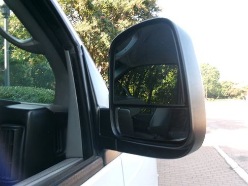 Used 2015 Chevrolet Express 3500 LT w/ LT Preferred Equipment Group RWD image 36