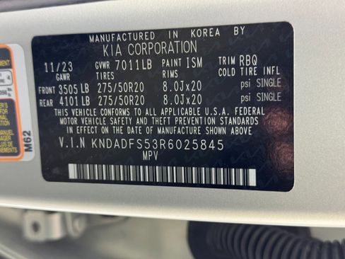 Used 2024 Kia EV9 Land image 47