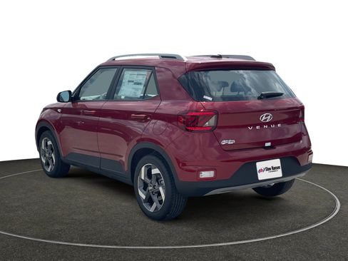 New 2025 Hyundai Venue Limited image 3