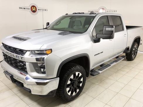Used 2020 Chevrolet Silverado 2500 LT w/ Texas Edition image 35