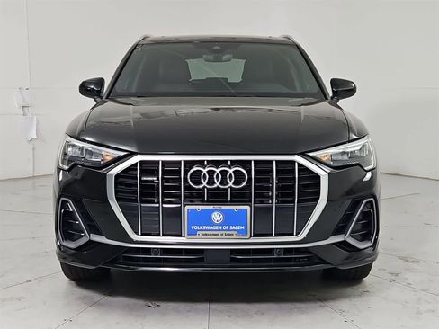 Used 2022 Audi Q3 2.0T Premium w/ Convenience Package image 9