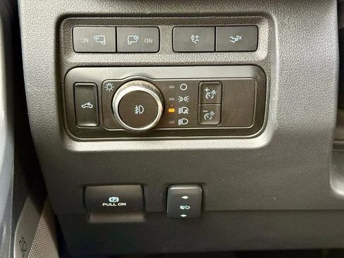 Certified 2023 Ford F350 Lariat w/ Chrome Package image 29