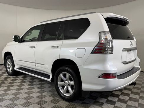 Used 2015 Lexus GX 460 AWD/4WD image 4