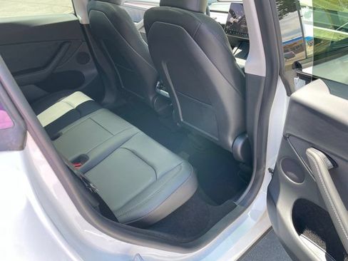 Used 2023 Tesla Model Y Long Range AWD/4WD image 16