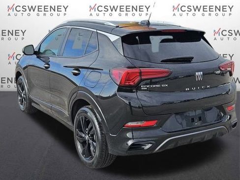 Used 2024 Buick Encore GX Sport Touring image 3