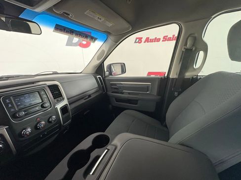 Used 2019 RAM 1500 Classic SLT RWD image 26