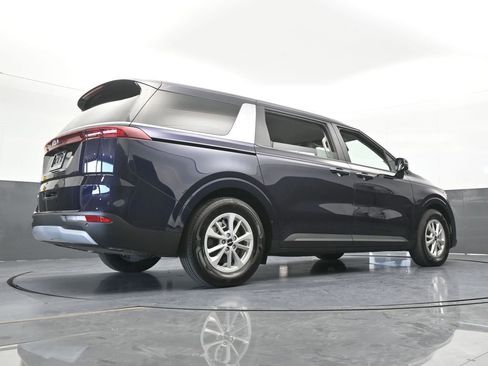 Used 2024 Kia Carnival LX FWD image 61