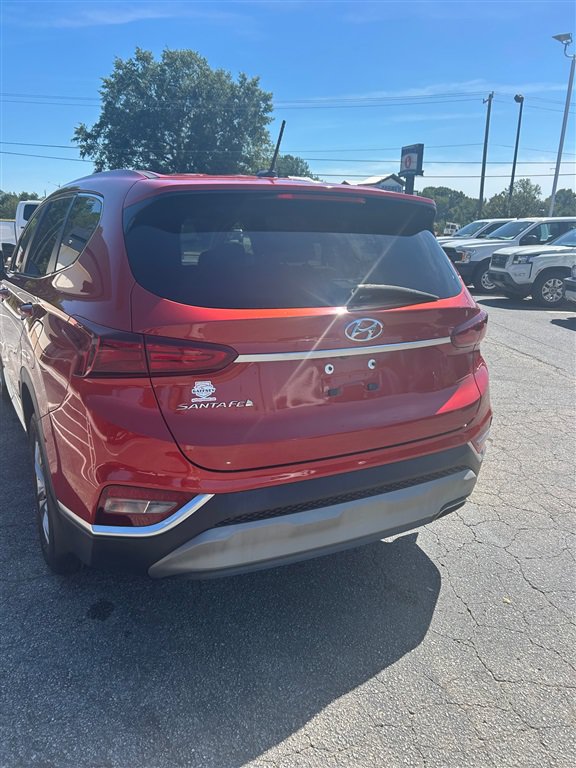 Used 2020 Hyundai Santa Fe SE FWD image 4