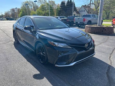 Used 2024 Toyota Camry XSE w/ Navigation Package FWD image 4