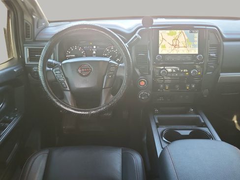 Used 2023 Nissan Titan PRO-4X w/ Pro-4x Convenience Package image 7