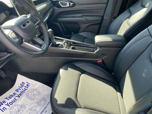 New 2026 Jeep Compass Latitude image 42