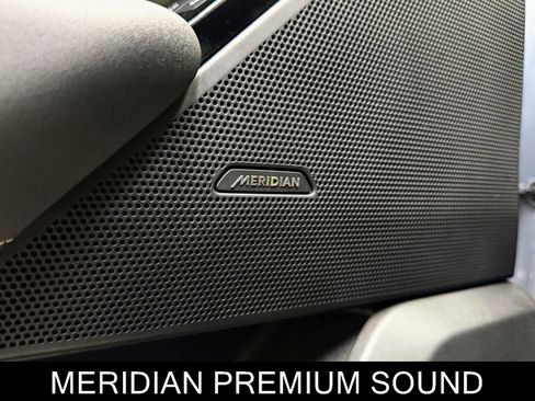 Used 2023 Land Rover Range Rover Velar S image 14