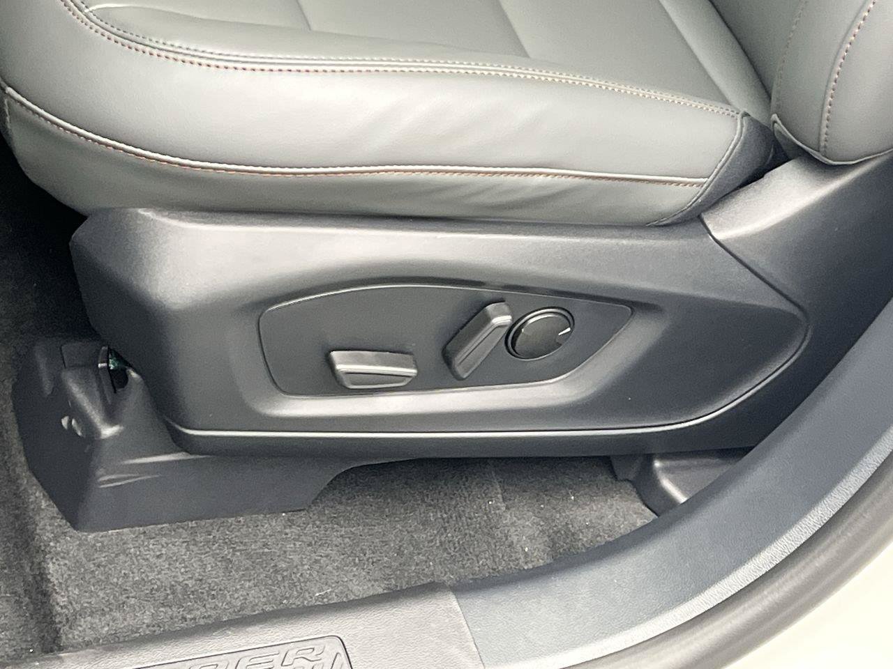 New 2027 Ford Explorer Active w/ Active Comfort Package AWD/4WD image 11