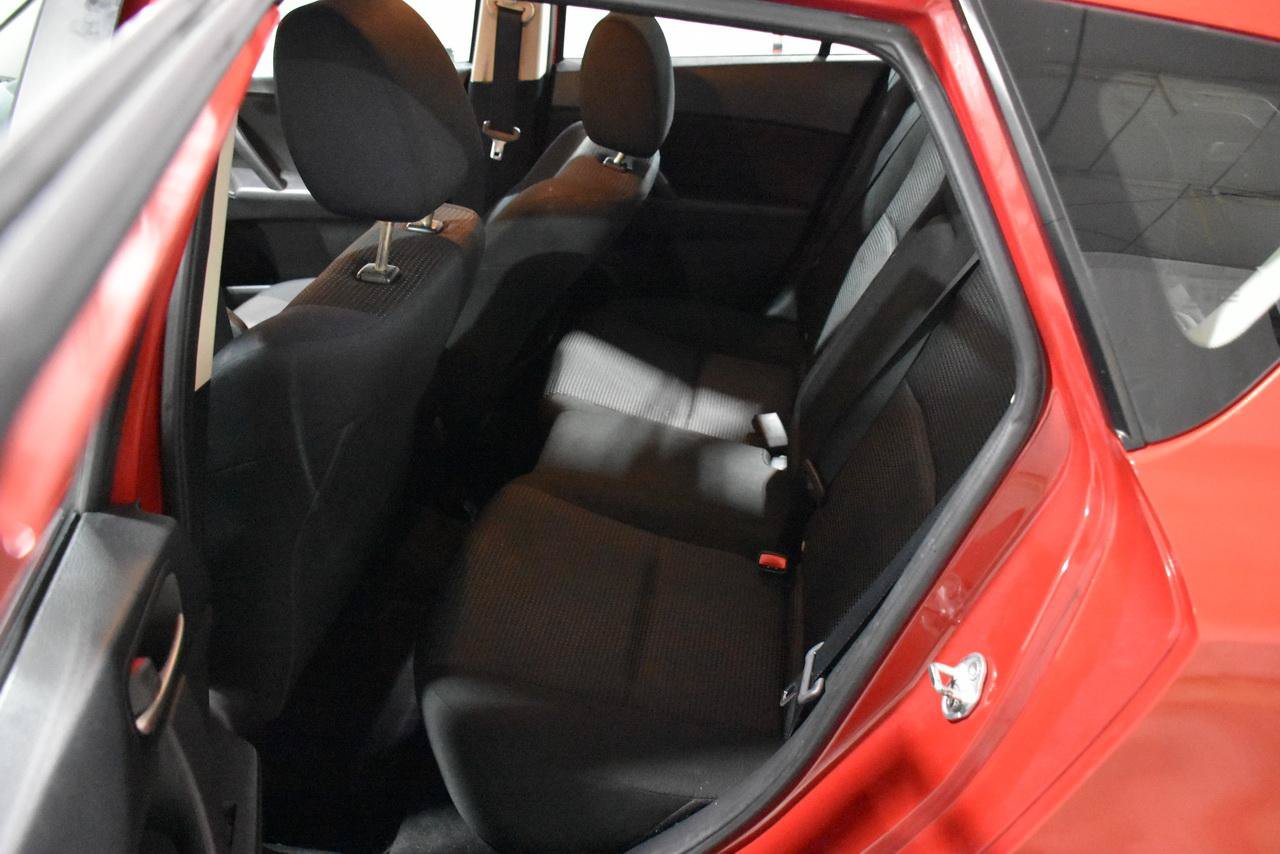 Used 2013 MAZDA MAZDA3 i Touring FWD image 19